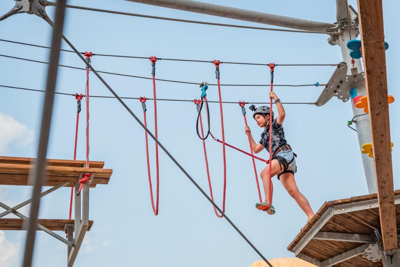 Bear Grylls Explorers Camp Ras al-Khaimah Buitenkant foto
