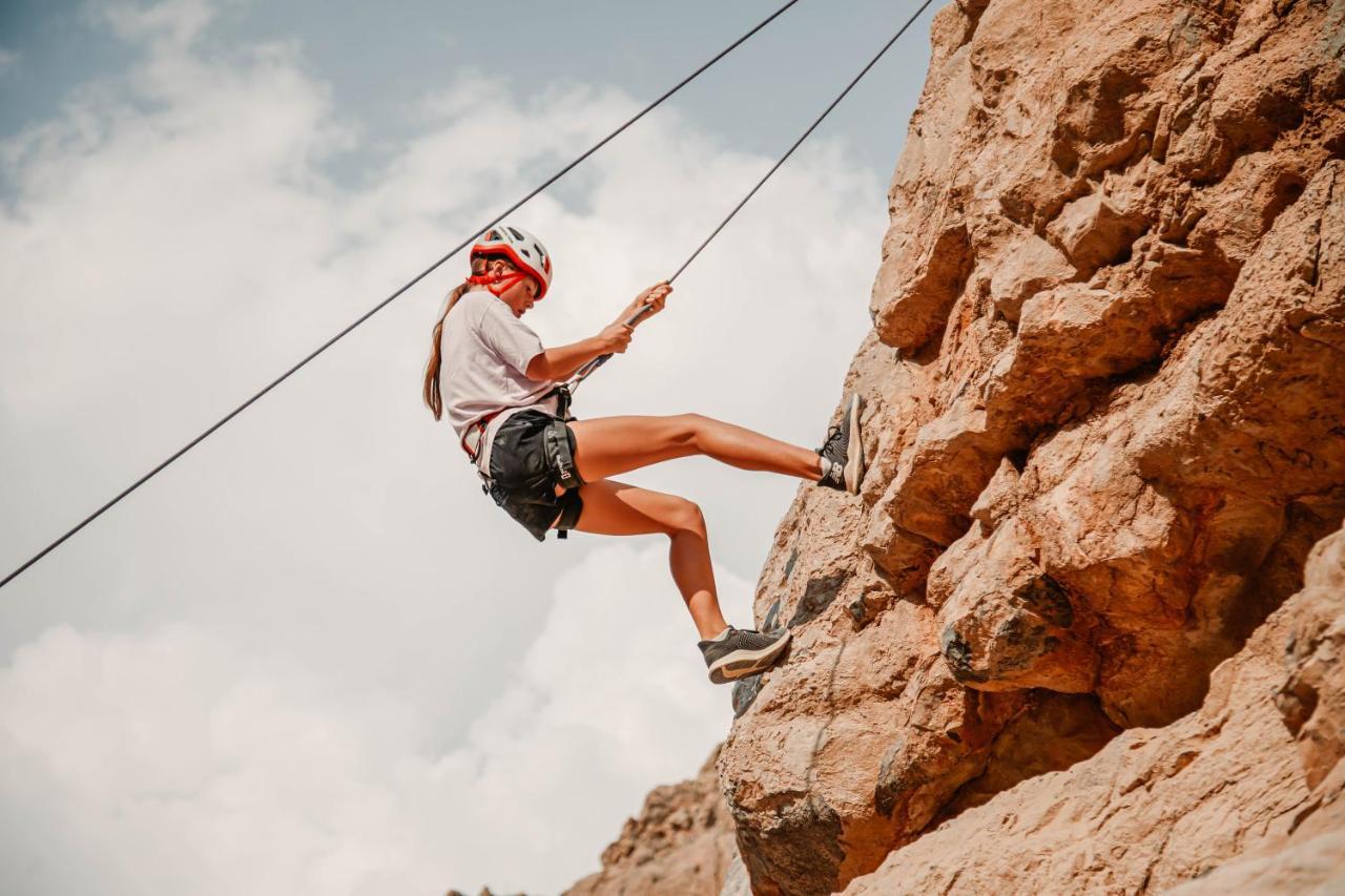 Bear Grylls Explorers Camp Ras al-Khaimah Buitenkant foto